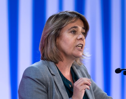Catarina Martins critica Governo por insistir numa lei laboral que retira "mais direitos"