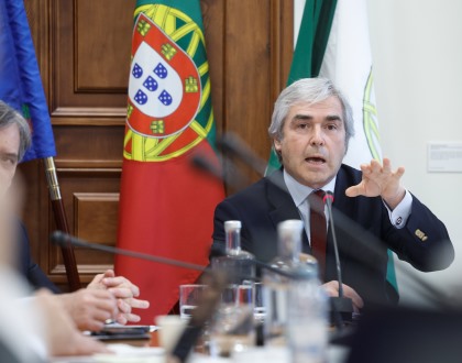 Ministro da Defesa diz que contactou autarca de Leiria e não obteve resposta