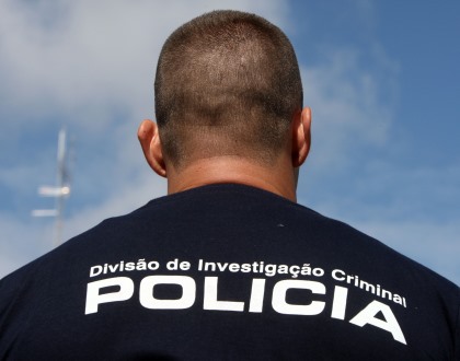 Três detidos e várias armas apreendidas em operação da PSP em Lisboa