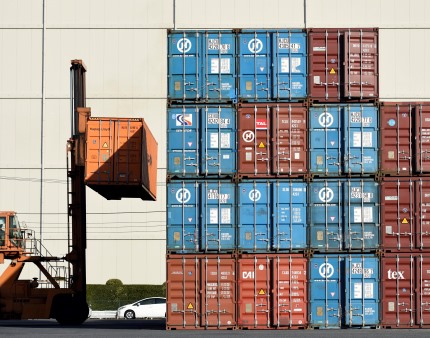 Exportações angolanas sobem 12,3% no 1.º trimestre, importações alimentares em queda