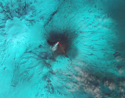 Vulcão Klyuchevskoy entra em erupção na Rússia após sismo de magnitude 8,8