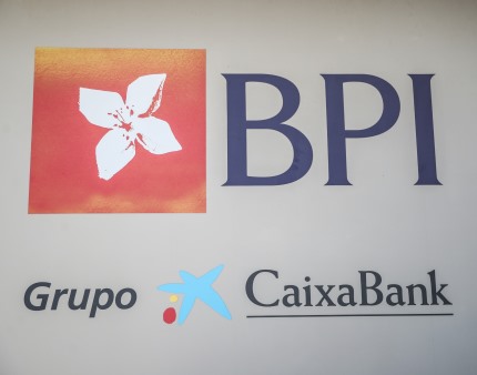 BPI encaixa 103 ME com venda de 14,75% do Banco de Fomento de Angola