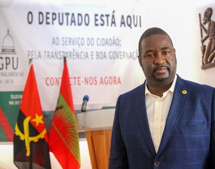 UNITA desafia PR angolano a ficar no país após eleições de 2027