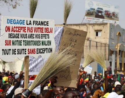 França suspende cooperação antiterrorista com Mali e expulsa dois diplomatas