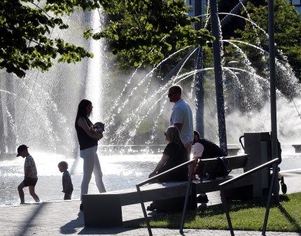 Onda de calor de junho de 2023 excedeu temperatura média do mar em 3 graus