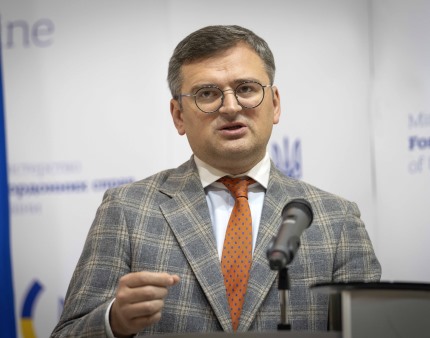 "Não precisamos desta guerra de cereais e a Polónia também não" diz o MNE ucraniano
