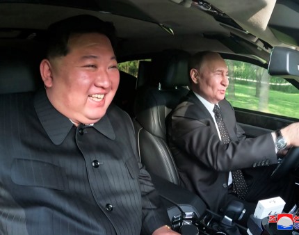 Líder norte-coreano dá "apoio total" a Putin e quer reforçar cooperação