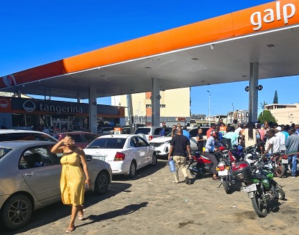 Frelimo pede ao Governo moçambicano mais medidas após redução do preço dos combustíveis