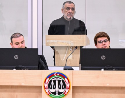 Azerbaijão condena a 20 anos de prisão ex-primeiro-ministro de Nagorno-Karabakh