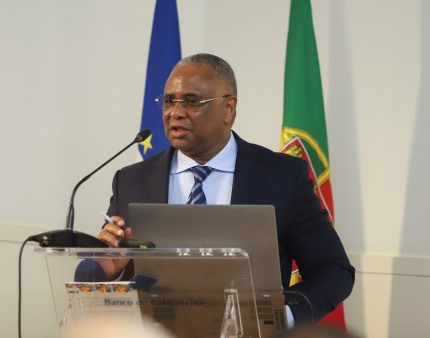 Cabo Verde defende atuação “mais dinâmica” ao acolher reunião de bancos centrais