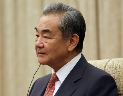 MNE chinês condena Israel por ignorar Direito Internacional em conversa com Egito e Omã