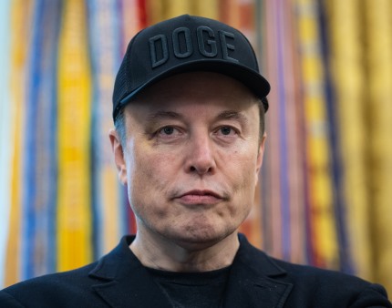 Musk diz que PM espanhol é um tirano por querer regular conteúdos de plataformas digitais