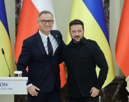 Zelensky espera manter apoio de Varsóvia com novo Presidente nacionalista polaco