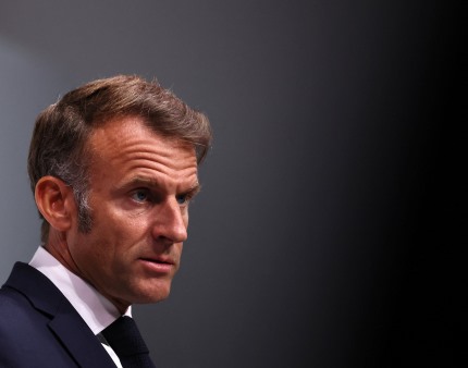 Macron convoca líderes de partidos que apoiam Governo francês