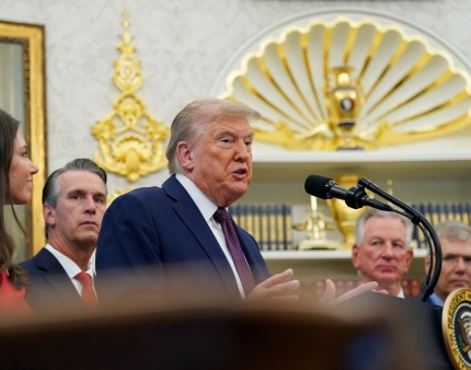 Trump confirma ataque contra navio carregado de droga proveniente da Venezuela