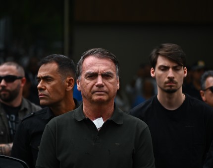 Bolsonaro deverá cumprir pena de prisão efetiva por pelo menos sete anos - Justiça
