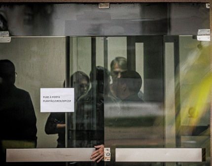 Defesa de Bolsonaro alega risco de agravamento da sua saúde e pede pena domiciliária