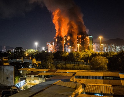 China lança campanha contra riscos de incêndio em arranha-céus