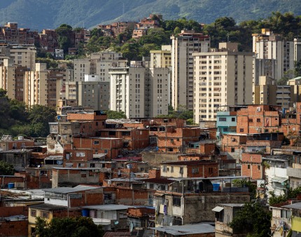 Irão condena anúncio de Trump sobre fecho do espaço aéreo da Venezuela