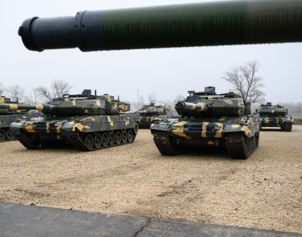 Parlamento Europeu reforça incentivos aos investimentos em defesa