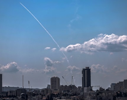 Teerão avisa que ainda não usou armamento mais avançado