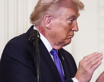 Irão: Trump ameaça Espanha com bloqueio comercial