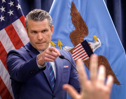 Novo guia supremo iraniano está ferido e provavelmente desfigurado - EUA