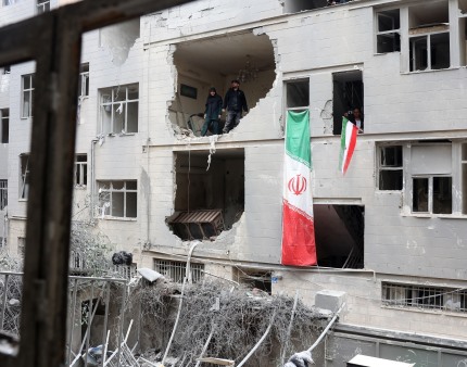 Mais de três mil iranianos mortos nos bombardeamentos - ONG