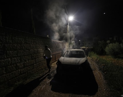 Novos ataques de colonos na Cisjordânia fazem 13 feridos palestinianos