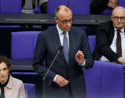 Merz diz que Kiev já não precisa de mísseis Taurus mas de dinheiro