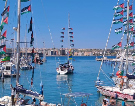 Flotilha para Gaza retoma viagem com 54 embarcações