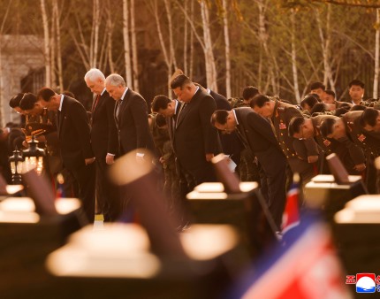 Coreia do Norte inaugura museu em homenagem aos soldados mortos na Ucrânia