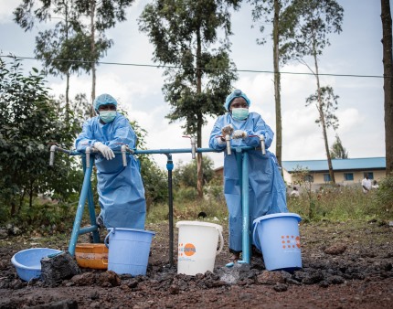 ONU confirma 18 mortos e 134 casos em surto de ébola na RDCongo alastrado ao Uganda