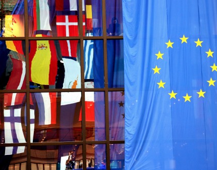 Líderes europeus sem Portugal reúnem-se para discutir crescimento económico