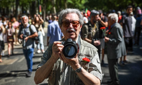 Morreu Eduardo Gageiro, fotojornalista da realidade do país e do 25 de Abril, aos 90 anos