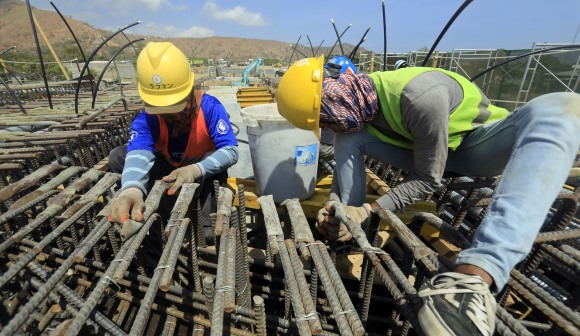 Produção na construção recua na UE em fevereiro mas Portugal regista 2.ª maior subida