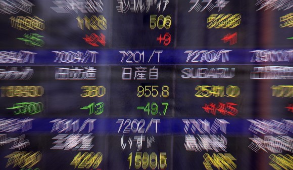 Bolsa de Tóquio fecha a ganhar 1,57%