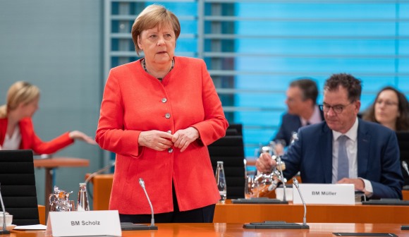 UE: Merkel diz que prosperidade da UE é do interesse da Alemanha