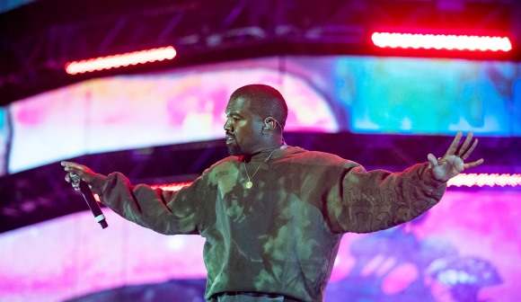 Kanye West faz pedido público de desculpa por ações que “destruíram a sua vida”
