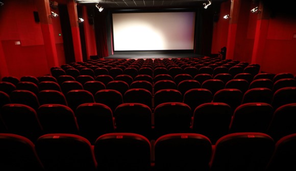 Cinemas perdem 40% de espectadores e receitas em agosto face a mesmo mês de 2024