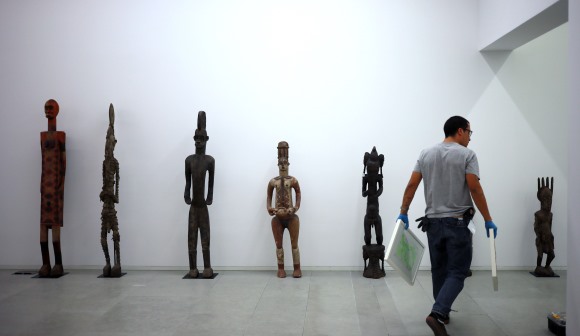 Novo diretor tem “horizonte internacional” para Centro José de Guimarães