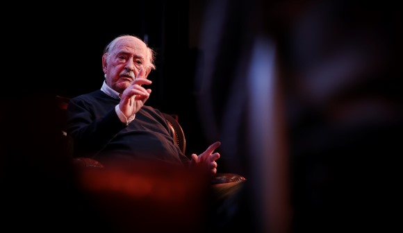 Parlamento homenageia carreira de “inconfundível qualidade” de Ruy de Carvalho