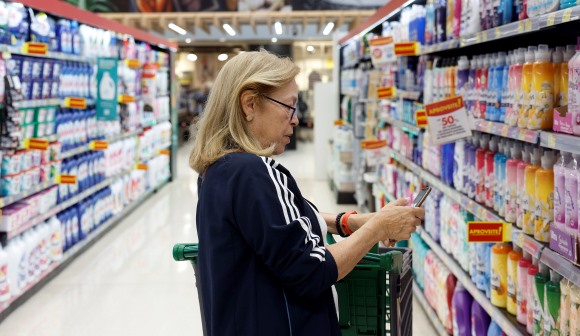 PS propõe ao Governo baixar impostos nos combustíveis e IVA zero no cabaz alimentar