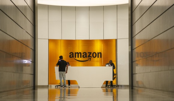 Amazon apresenta facturação a subir 13% e lucros a mais do que triplicar