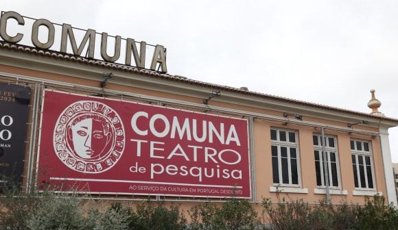 Teatro da Comuna põe em cena peça de Arrabal que é "um tiro no charco onde chegámos"