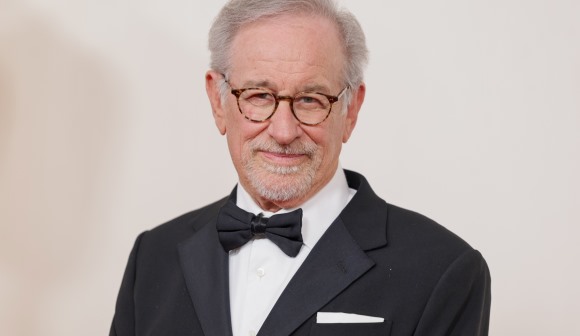 Spielberg conta histórias inéditas de “Tubarão” em documentário dos 50 anos do filme