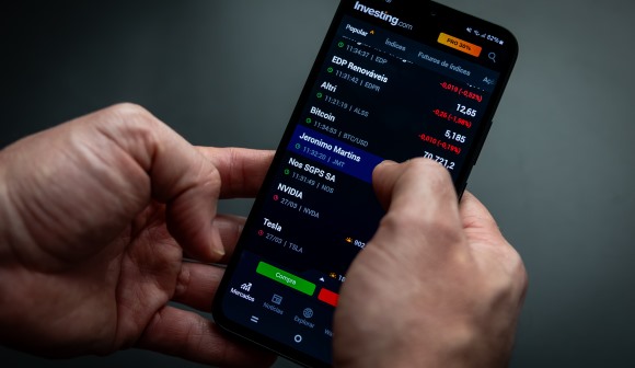 Bolsa de Lisboa abre a subir 0,11%