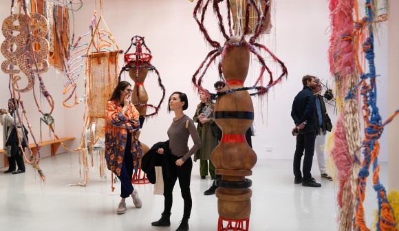 Bienal de Arte de Veneza arranca sábado sob tema "Estrangeiros em todo o lado"