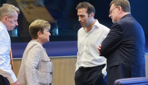 Eurogrupo decide novo presidente com três ministros candidatos