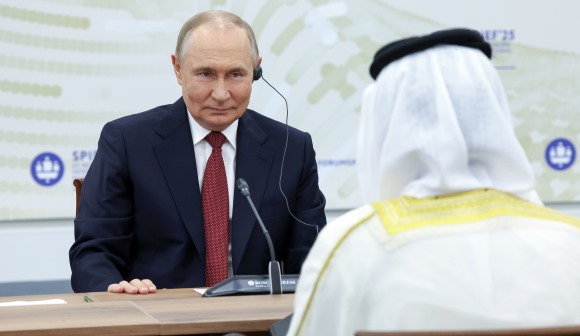 Putin diz que Rússia não deve “em circunstância alguma” entrar em recessão